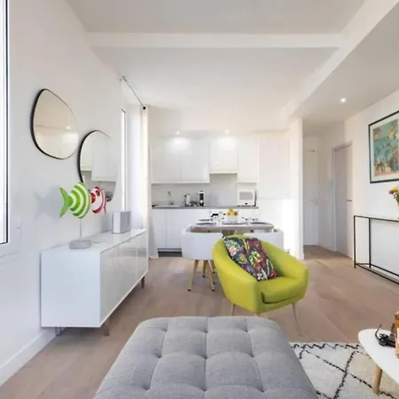 Moulin - Stunning 1 Bedroom On The Port *