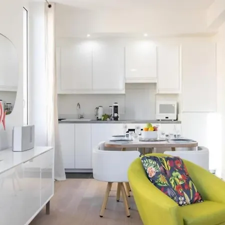 Moulin - Stunning 1 Bedroom On The Port *